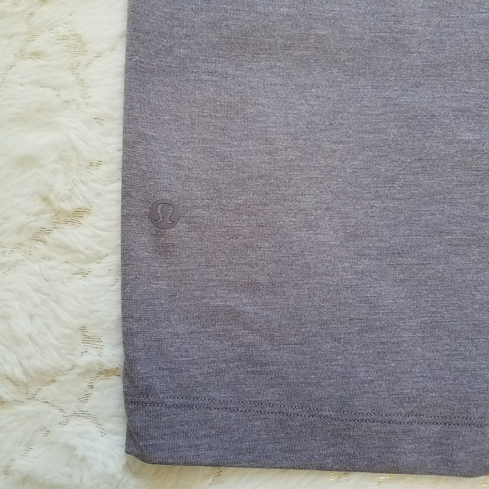 Lululemon Men's Polo Shirt - Picture 5 of 5